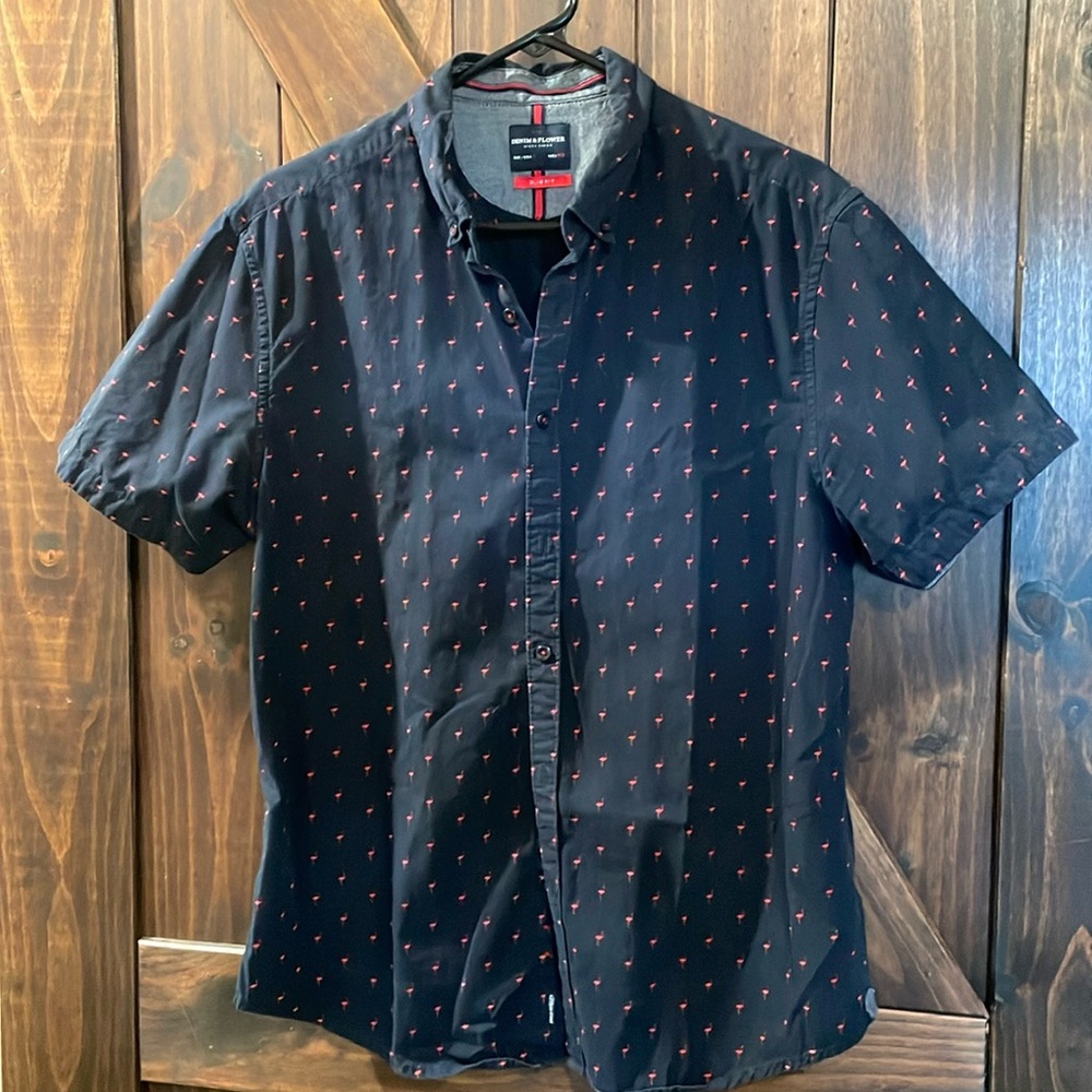 Men’s casual button down shirt